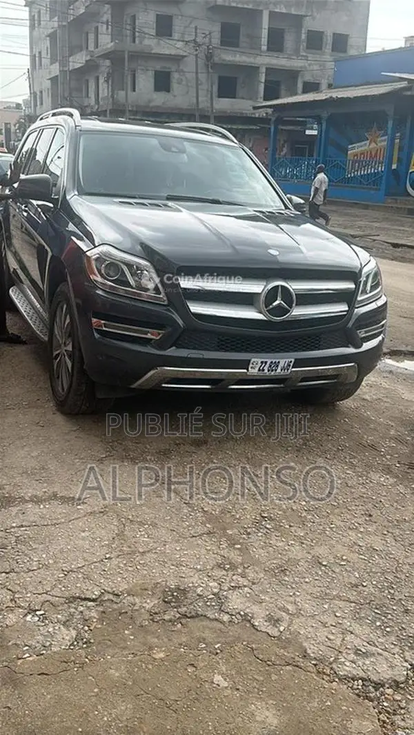 Mercedes-Benz 450 2019 - Berline de luxe en excellent état