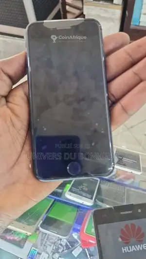 Photo - iPhone 7 - Smartphone Apple 32 Go état neuf