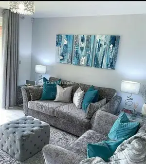 Photo - Lot de fauteuils et rideaux à vendre