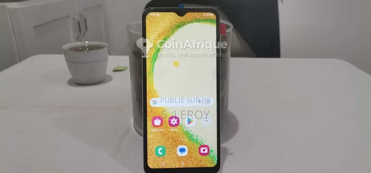 Smartphone Samsung Galaxy A04S 4G - 32 Go, noir/blanc