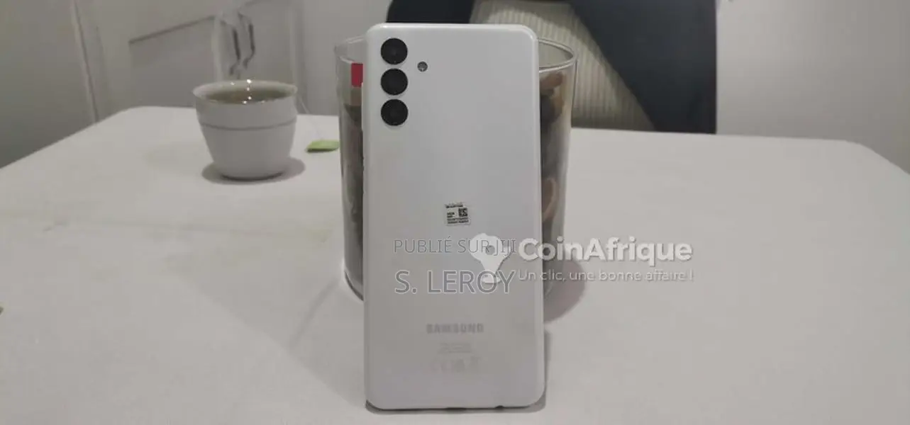 Smartphone Samsung Galaxy A04S 4G - 32 Go, noir/blanc