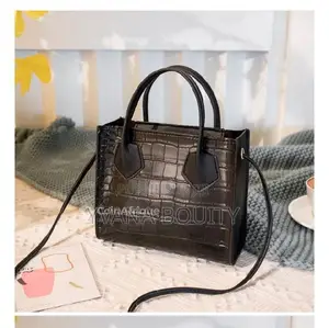 Photo - Petits sacs tendance - 3 coloris chics