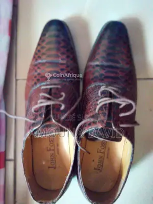 Chaussures homme en cuir style crocodile, élégantes et originales