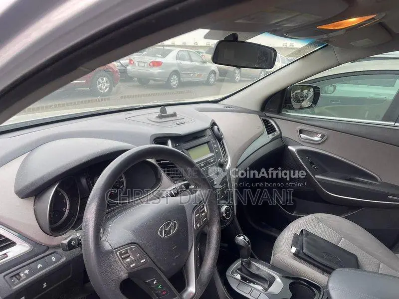 Hyundai Santa Fe 4x4 2014 - SUV familial essence automatique