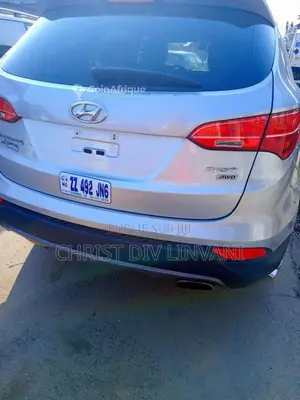 Hyundai Santa Fe 4x4 2014 - SUV familial essence automatique