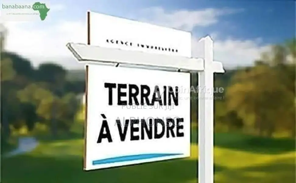 Terrain 300m`  - Brazzaville