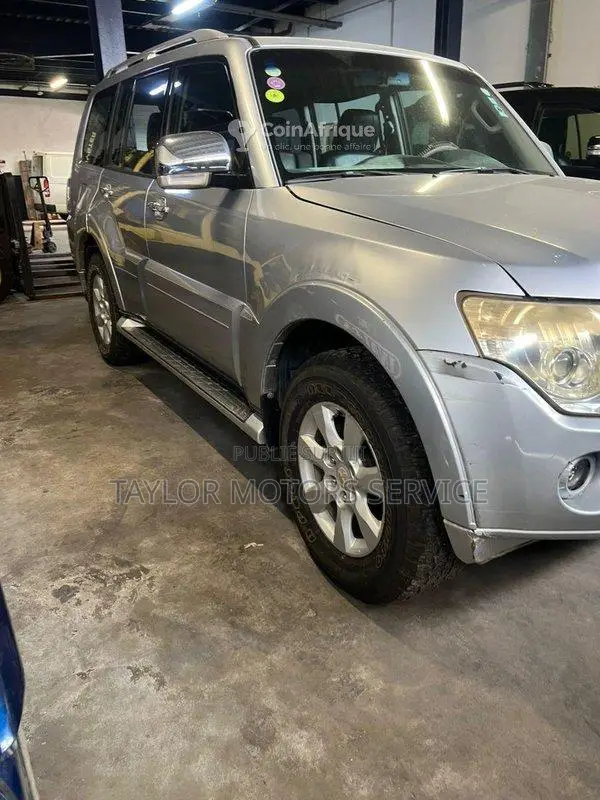 Mitsubishi Pajero 2017 - SUV 4x4 essence, full options