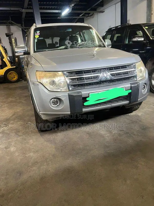 Mitsubishi Pajero 2017 - SUV 4x4 essence, full options