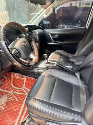 Toyota Fortuner 2018 - SUV diesel automatique, très bon état