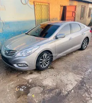 Hyundai Grandeur 2012 - Berline élégante essence automatique