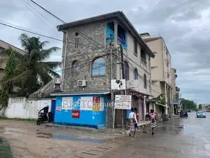 Photo - Vente immeuble - Pointe-noire