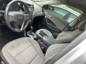 Hyundai Santa Fe 2014 - SUV familial essence, boîte automatique