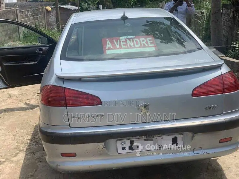 Peugeot 607 berline élégante - Occasion essence manuelle