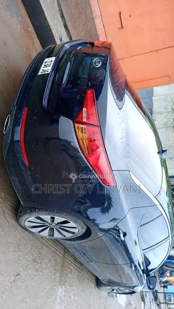 Kia K5 2015 - Berline élégante full options