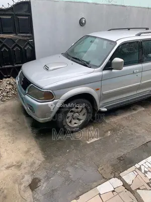 Photo - Mitsubishi Pajero 4x4 tout-terrain - Occasion exceptionnelle