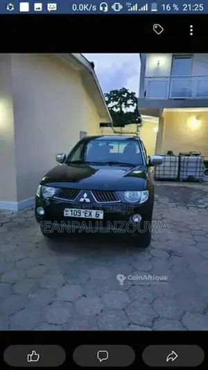 Photo - Mitsubishi L200 Pick-up 4x4 - Excellent État 2009