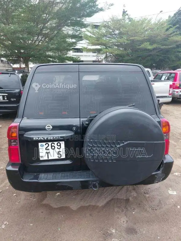 Nissan Patrol 4x4 SUV 2012 - Excellent État