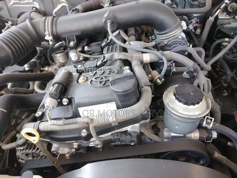 Toyota Fortuner 2018 - SUV 4x4 essence automatique