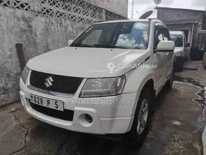 Suzuki Grand Vitara 2008 - SUV compact bien entretenu