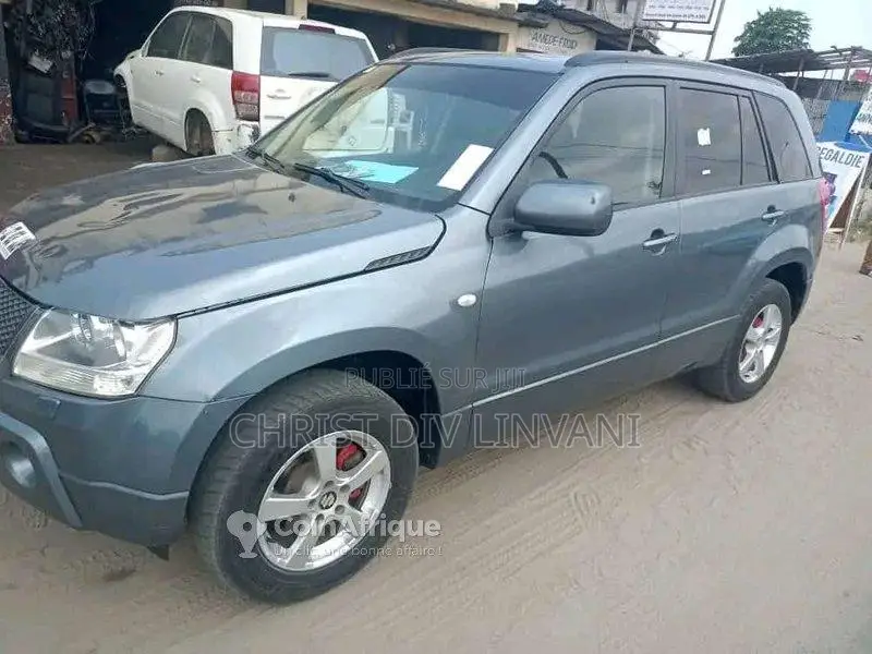 Suzuki Grand Vitara 4x4 automatique essence 2009