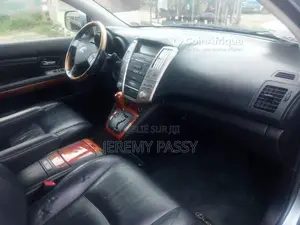 Lexus RX330 SUV de luxe - Excellent état