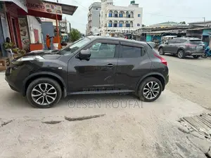 Photo - Nissan Juke 2012 - Citadine compacte en excellent état
