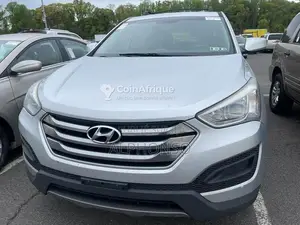 Photo - Hyundai Santa Fe Sport 2016 - SUV familial compact en excellent état