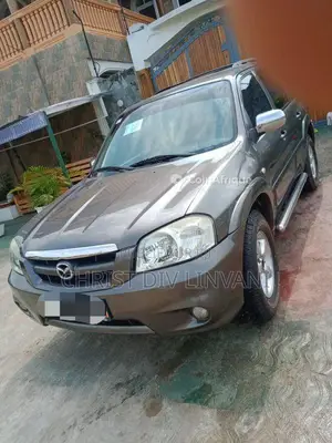 Photo - Mazda Tribute 2010 - SUV essence automatique
