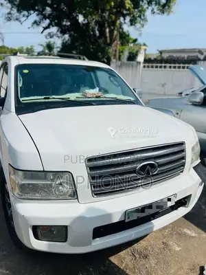 Photo - SUV de luxe Infiniti QX56 2015 - Véhicule haut de gamme