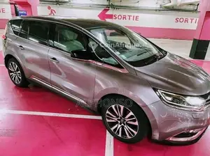 Photo - Renault Espace 2015 - Familial spacieux et élégant