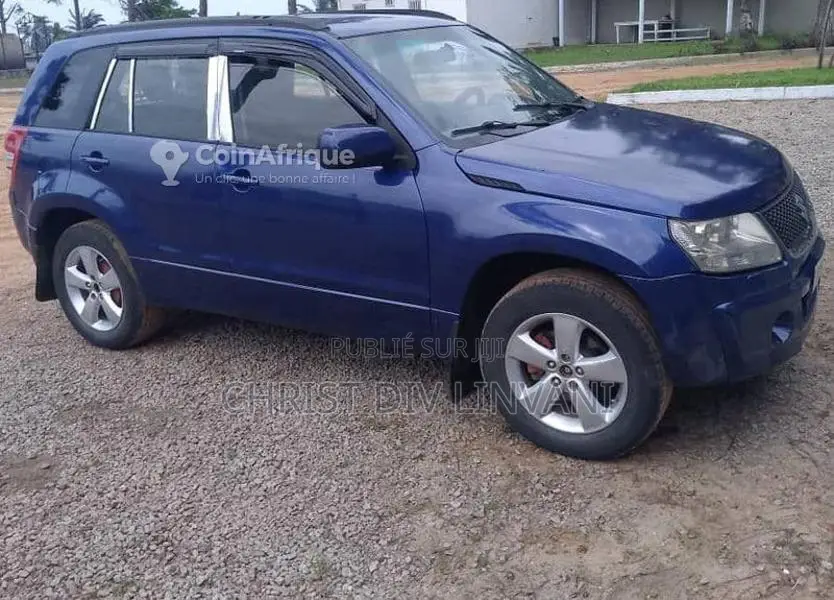 Suzuki Grand Vitara 2008 - SUV essence manuelle