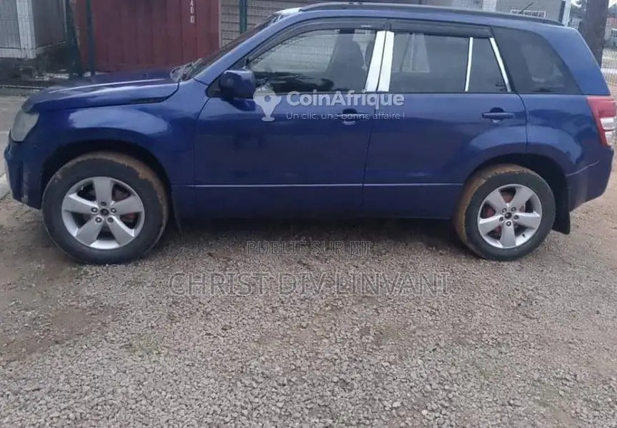 Suzuki Grand Vitara 2008 - SUV essence manuelle