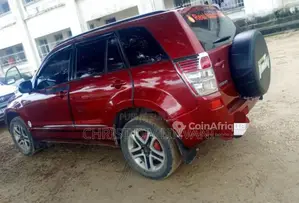 SUV Suzuki Grand Vitara 2009 - Boîte automatique, essence