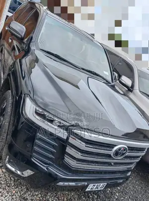 Photo - Toyota Land Cruiser 2022 - SUV tout-terrain de luxe