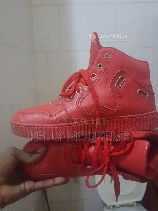 Chaussures homme d'occasion - état correct