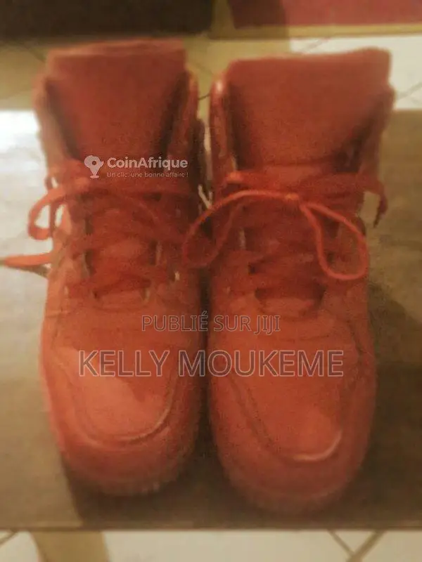 Chaussures homme d'occasion - état correct