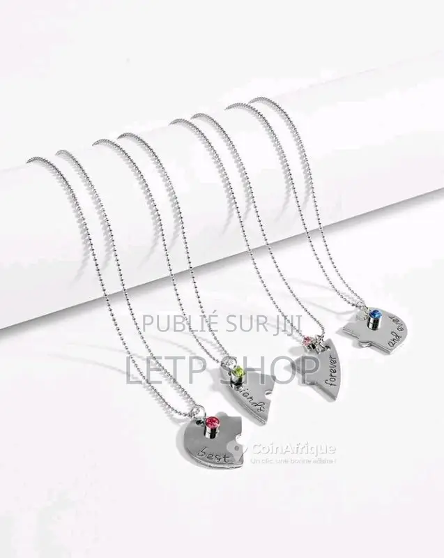 Collier personnalisé à breloques pour amies et famille