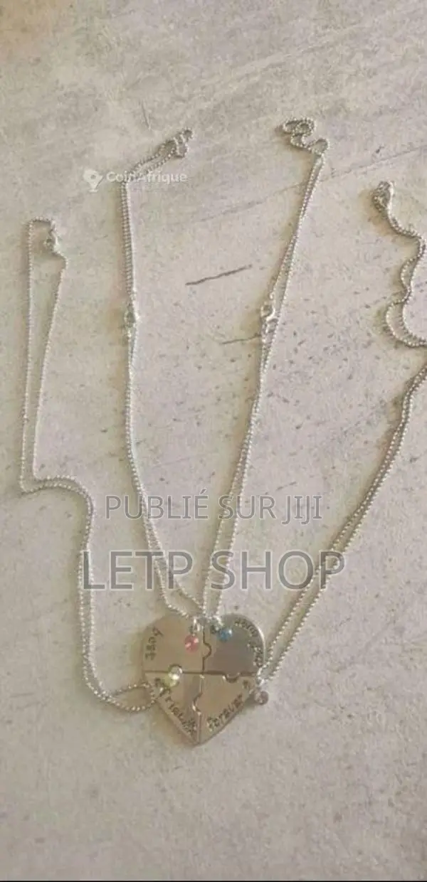 Collier personnalisé à breloques pour amies et famille