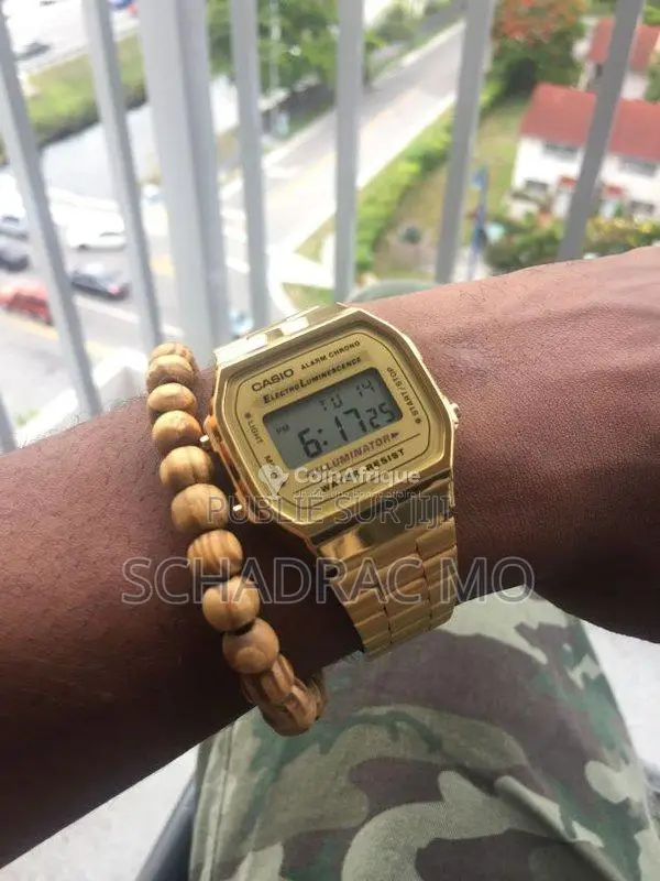 Montre Casio Vintage Classique Argent A168WG