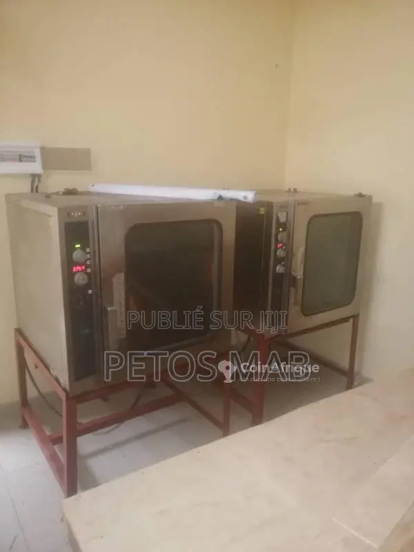 Fours professionnels Zanussi - Occasion européenne