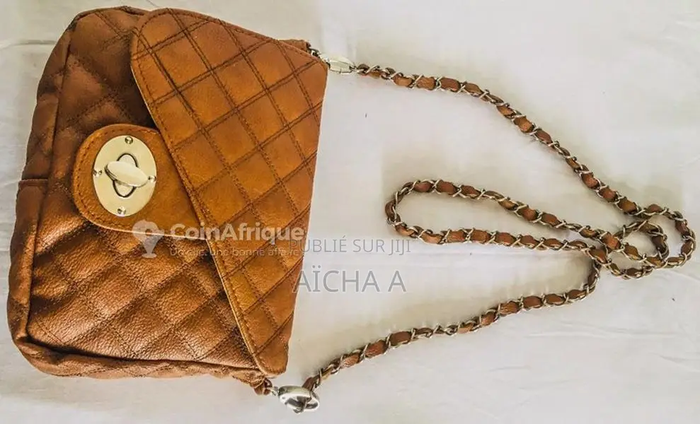 Sac à main élégant en simili cuir noir