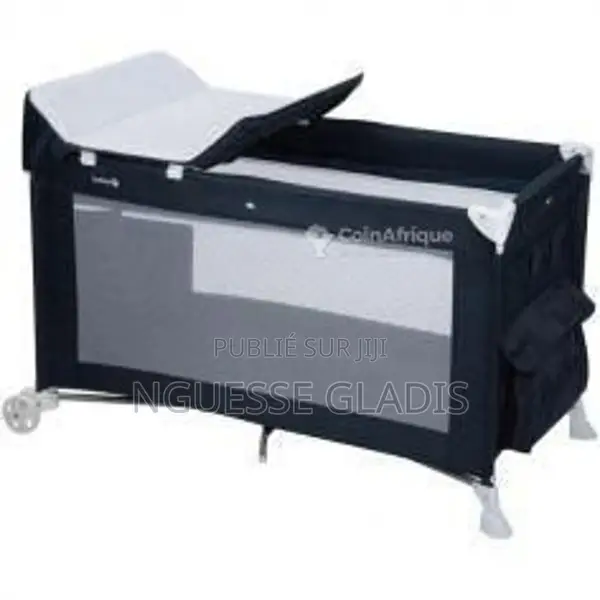 Berceau en bon état pour bébé - Livraison possible