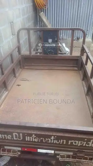 Tricycle robuste de marque Kavaki - En excellent état