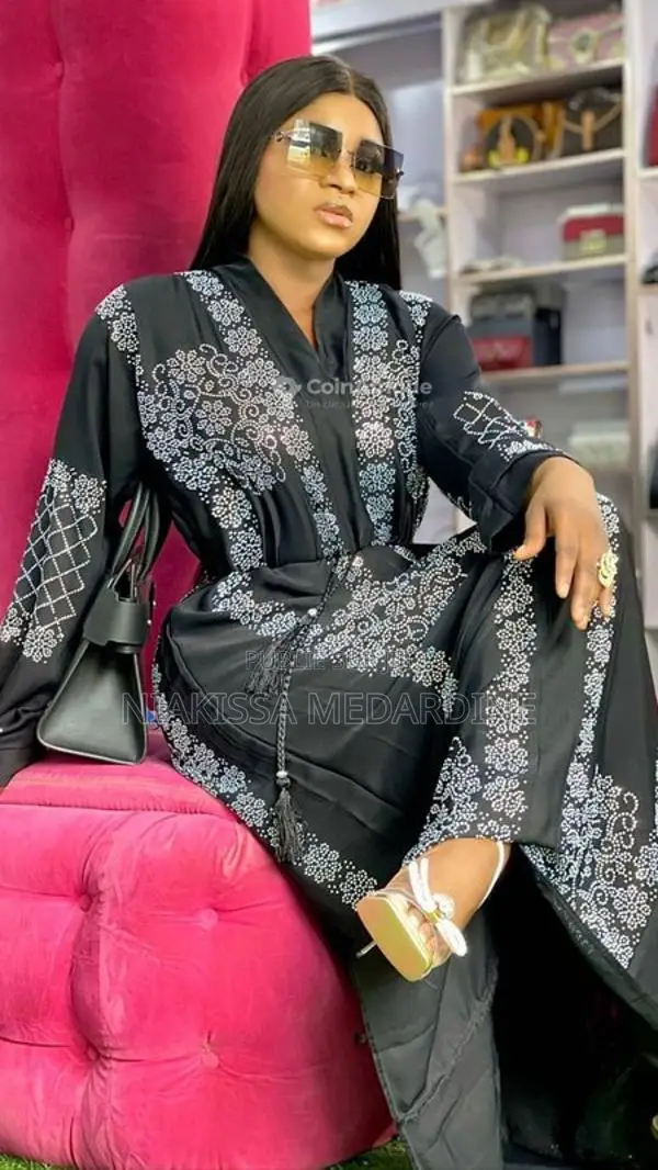 Vêtements femme traditionnels nigérians élégants