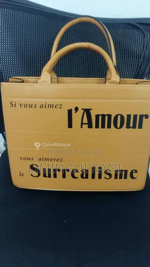 Élégant sac à main pour femme, style chic et pratique