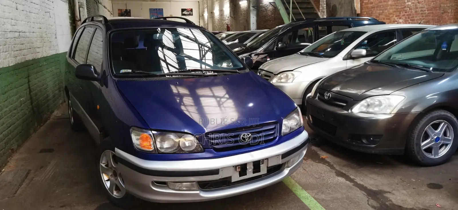 Toyota Picnic 2000 Blue