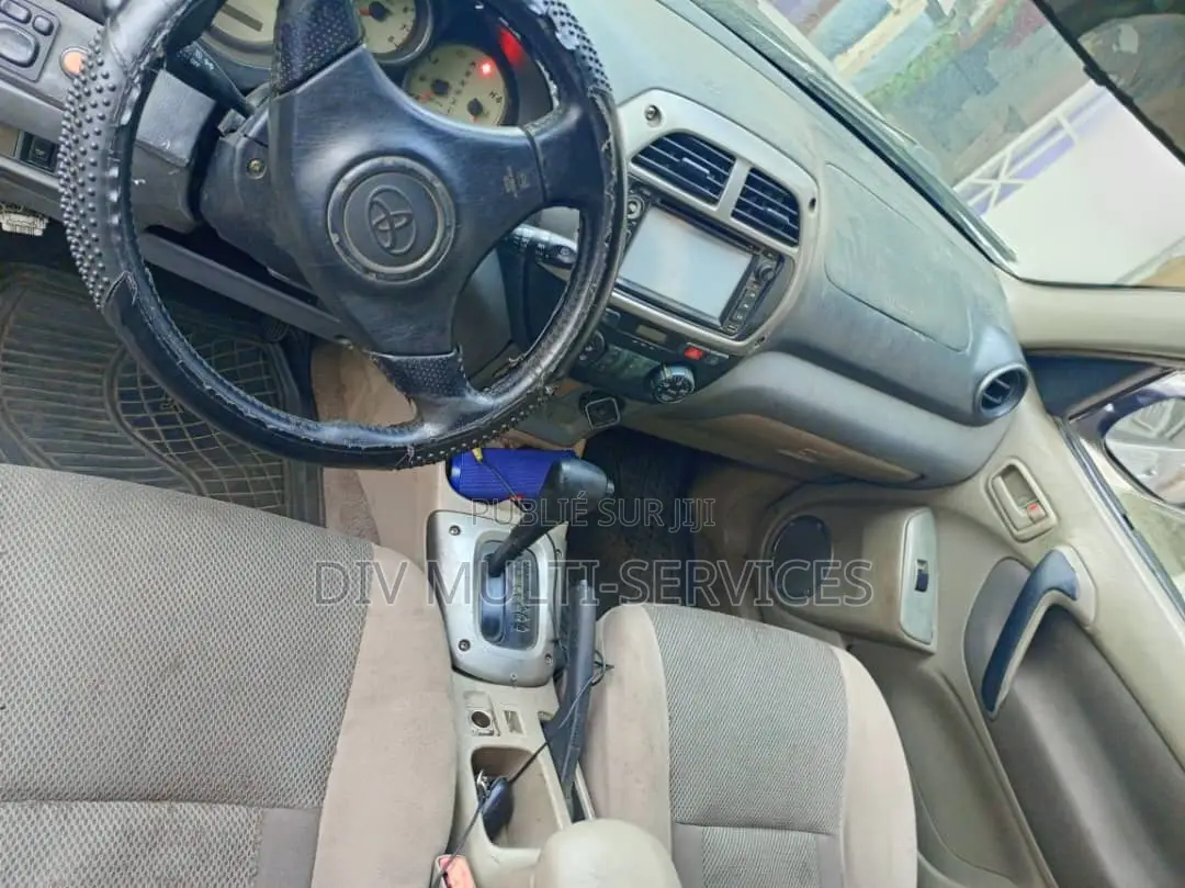 Toyota RAV4 Automatic 2002 Gris