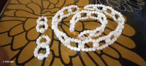 Ensemble Collier Boucles d'Oreilles Et Bracelet en Perles