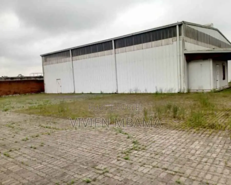 Domaine De 24 Parcelles Jumelees