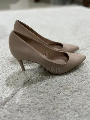 Chaussures À Talons Neuves - Stradivarius